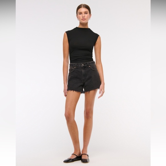 Abercrombie Women High Rise 90s Cutoff Denim Jean Short Washed Black Size 25 - Picture 7 of 16